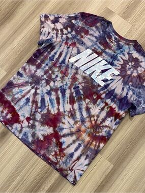 🌺NEW🌺 CUSTOM NIKE TIE DYE MEN’S TEE